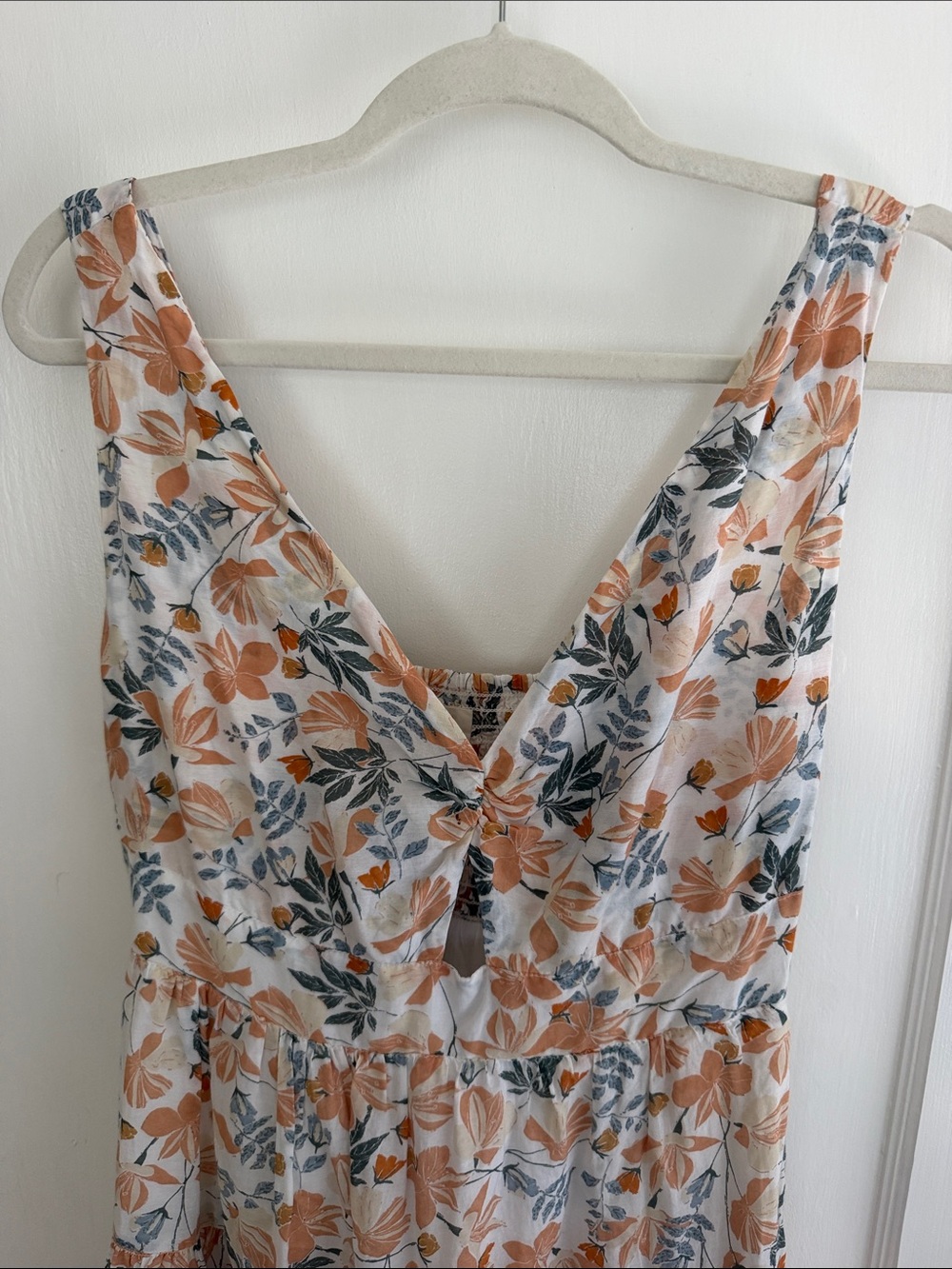 Joie Beige Floral Twist-Front Tiered Sleeveless Maxi Dress Size 6 - Picture 3 of 6